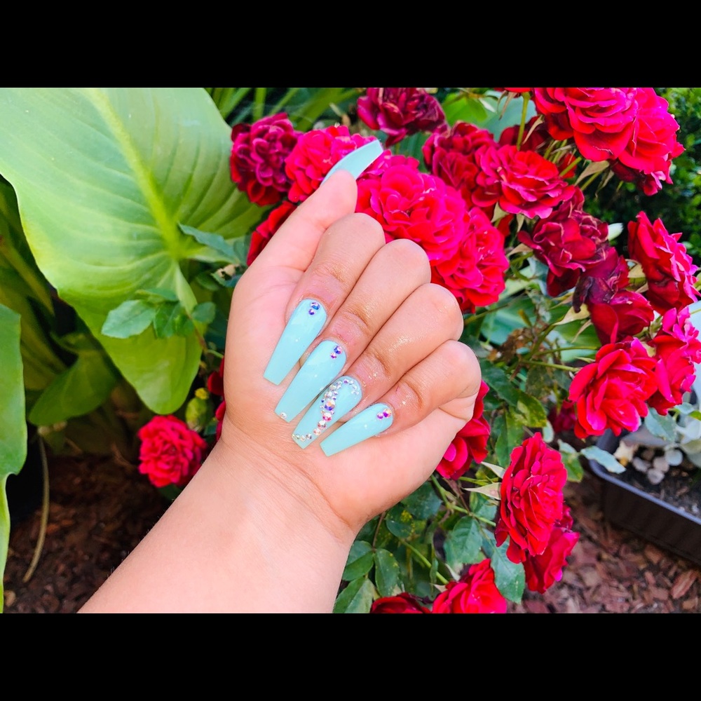 Custom press on nails IG:NailsByPrincessaCaramela